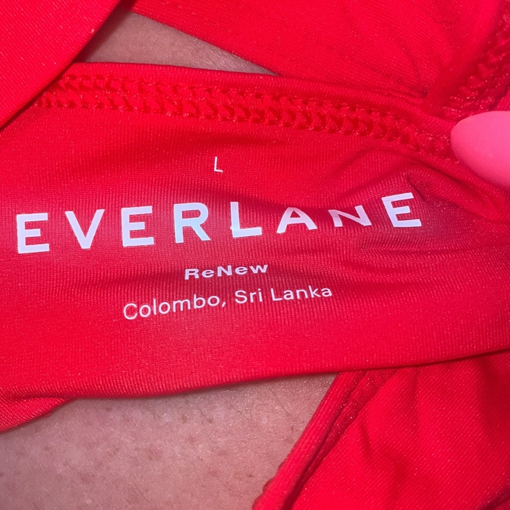 NWT EVERLANE Triangle Bikini Top Womens Size Large Red Swimsuit Bow Tie padded - Picture 9 of 11